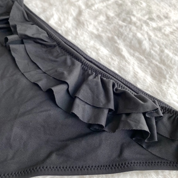 NWOT H&M black low rise bikini bottoms in Size 8 - Picture 6 of 9